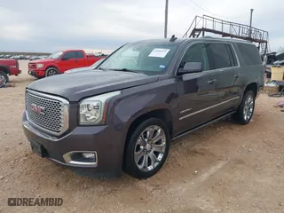 2015 GMC Yukon XL Denali with VIN 1GKS1JKJ2FR547054, listed as a IAAI auction lot 41185973 with 121,337 mi miles. Bid and sale history available at carsss.com. Image 17.