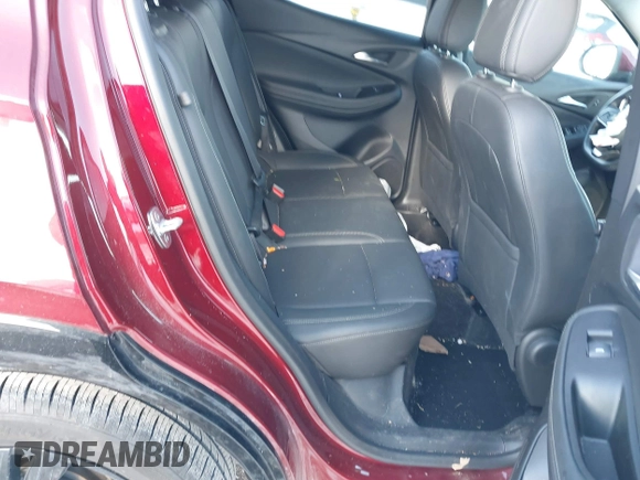 2024 Buick Encore GX Sport Touring z VIN KL4AMESL0RB002758, wystawiony jako IAAI lot #41405974 z przebiegiem 19 558 mil mil oraz . Historia ofert i sprzedaży dostępna na DreamBid. Obrazek 8.