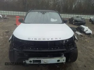 2018 Land Rover Discovery HSE Luxury z VIN SALRT2RV3JA057709, wystawiony jako IAAI lot #41563821 z przebiegiem 99 639 mil mil oraz . Historia ofert i sprzedaży dostępna na DreamBid. Obrazek 13.