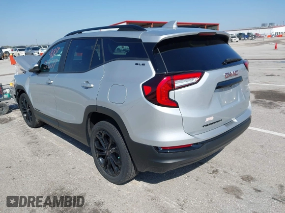 2022 GMC Terrain SLE with VIN 3GKALMEV9NL257678, listed as a IAAI auction lot 41875827 with 21,742 mi miles and . Bid and sale history available at carsss.com. Image 3.