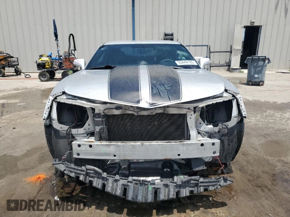 2012 Chevrolet Camaro 2LS z VIN 2G1FA1E35C9142332, wystawiony jako Copart lot #55449195 z przebiegiem 142 323 mil mil oraz Szkoda całkowita • Salvage title. Historia ofert i sprzedaży dostępna na DreamBid. Obrazek 5.