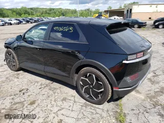 2022 Hyundai IONIQ 5 SE with VIN KM8KMDAF1NU101213, listed as a Copart auction lot 59186563 with 4,988 mi miles. Bid and sale history available at carsss.com. Image 2.