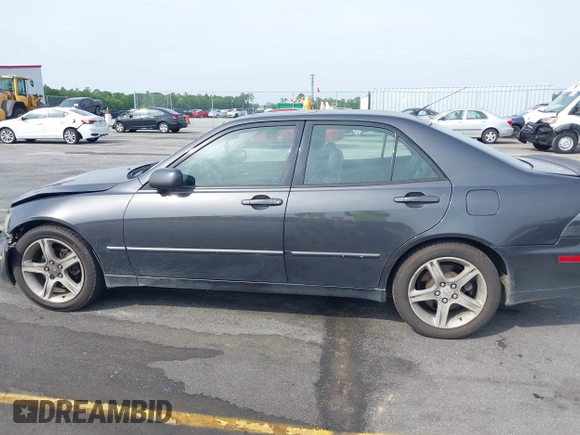 2002 Lexus IS 300/350 with VIN JTHBD192820038102, listed as a IAAI auction lot 42090236 with 268,307 mi miles and . Bid and sale history available at DreamBid. Image 15.