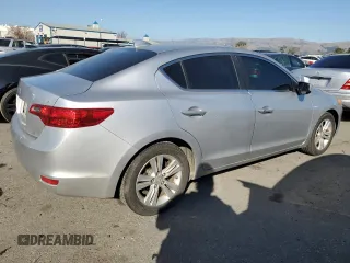 2013 Acura ILX with VIN 19VDE1F38DE004118, listed as a Copart auction lot 89351765 with 186,613 mi miles and Clean Title. Bid and sale history available at carsss.com. Image 3.