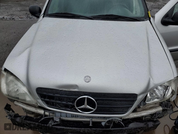 1998 Mercedes-Benz M-Class with VIN 4JGAB54E3WA025698, listed as a Copart auction lot 49742345 with 66,643 mi miles and Salvage Title. Bid and sale history available at carsss.com. Image 13.