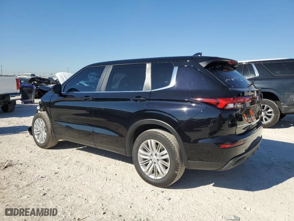 2024 Mitsubishi Outlander ES with VIN JA4J4UA88RZ016339, listed as a Copart auction lot 71032654 with 10,004 mi miles and Salvage Title. Bid and sale history available at carsss.com. Image 2.
