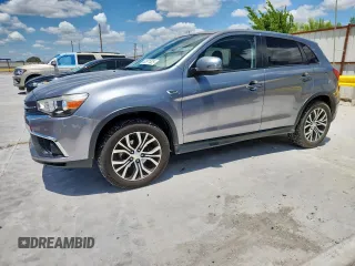 2018 Mitsubishi Outlander ES z VIN JA4AP3AU4JZ008841, wystawiony jako Copart lot #62871525 z przebiegiem 92 058 mil mil oraz Czysty tytuł • Clean title. Historia ofert i sprzedaży dostępna na DreamBid. Obrazek 1.