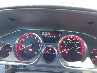 2013 GMC Acadia SLT z VIN 1GKKRSKD6DJ140956, wystawiony jako IAAI lot #41587202 z przebiegiem 206 878 mil mil oraz . Historia ofert i sprzedaży dostępna na DreamBid. Obrazek 7.