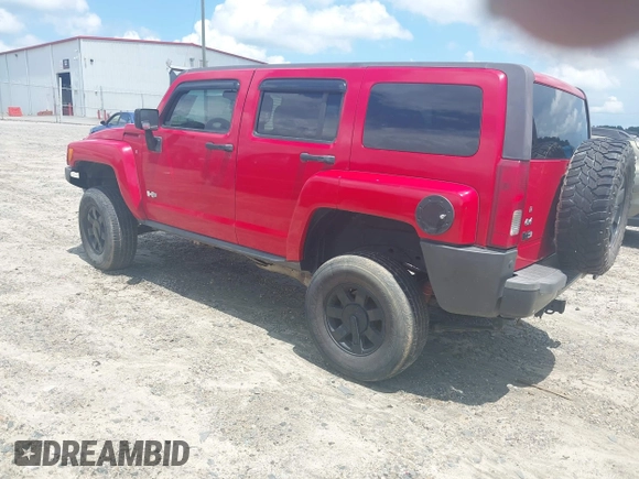 2007 Hummer H3 SUV с VIN 5GTDN13E578241928, выставлен на аукционе IAAI как лот 42542515 с пробегом 182 217 миль миль и . История ставок и продаж доступна на DreamBid. Изображение 3.