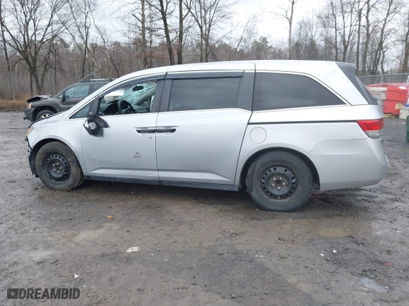 2015 Honda Odyssey LX with VIN 5FNRL5H26FB079654, listed as a IAAI auction lot 41983298 with 88,406 mi miles. Bid and sale history available at carsss.com. Image 14.