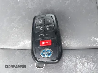 2023 Toyota Sienna XLE with VIN 5TDJSKFC8PS090968, listed as a IAAI auction lot 42736722 with 24,267 mi miles and . Bid and sale history available at DreamBid. Image 11.