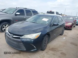 2017 Toyota Camry XLE z VIN 4T1BF1FK4HU441880, wystawiony jako IAAI lot #41747028 z przebiegiem 216 455 mil mil oraz . Historia ofert i sprzedaży dostępna na DreamBid. Obrazek 17.