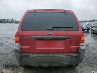 2005 Ford Escape XLT with VIN 1FMYU03175KA63888, listed as a Copart auction lot 71617174 with 145,107 mi miles and Salvage Title. Bid and sale history available at carsss.com. Image 6.
