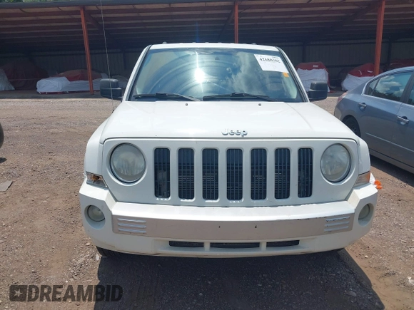 2009 Jeep Patriot Limited with VIN 1J4FT48BX9D202732, listed as a IAAI auction lot 42680302 with 169,706 mi miles and . Bid and sale history available at DreamBid. Image 6.
