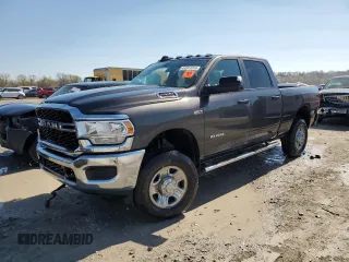 2022 Ram 2500 Tradesman with VIN 3C6UR5CJ2NG366660, listed as a Copart auction lot 46941914 with 40,111 mi miles and Salvage Title. Bid and sale history available at carsss.com. Image 1.