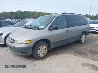 1997 Dodge Caravan LE with VIN 1B4GP54L3VB333541, listed as a IAAI auction lot 41012170 with 137,181 mi miles and . Bid and sale history available at carsss.com. Image 17.