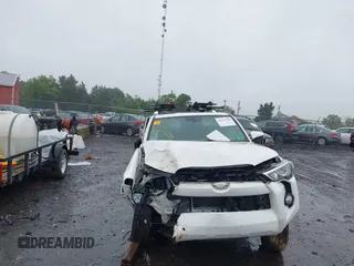 2015 Toyota 4Runner SR5 with VIN JTEZU5JR1F5100542, listed as a IAAI auction lot 42357246 with Not provided miles and . Bid and sale history available at DreamBid. Image 6.
