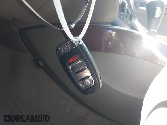 2010 Audi Q5 Premium Plus с VIN WA1LKAFPXAA081581, выставлен на аукционе IAAI как лот 42144407 с пробегом 270 545 миль миль и . История ставок и продаж доступна на DreamBid. Изображение 11.