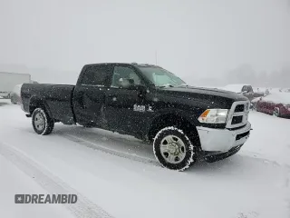 2017 Ram 2500 Tradesman z VIN 3C6UR5HLXHG779912, wystawiony jako Copart lot #86354724 z przebiegiem 184 920 mil mil oraz Szkoda całkowita • Salvage title. Historia ofert i sprzedaży dostępna na DreamBid. Obrazek 14.