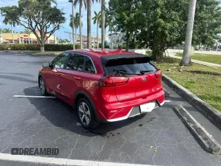 2018 Kia Niro LX with VIN KNDCB3LC3J5132401, listed as a Copart auction lot 43202885 with 87,900 mi miles and Clean Title. Bid and sale history available at carsss.com. Image 3.