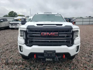 2021 GMC Sierra 3500HD AT4 z VIN 1GT49VEY6MF177836, wystawiony jako Copart lot #64846354 z przebiegiem 83 076 mil mil oraz Szkoda całkowita • Salvage title. Historia ofert i sprzedaży dostępna na DreamBid. Obrazek 5.