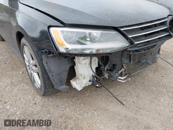 2015 Volkswagen Jetta S с VIN 3VW2K7AJ5FM354165, выставлен на аукционе IAAI как лот 42145647 с пробегом 77 653 миль миль и . История ставок и продаж доступна на DreamBid. Изображение 6.