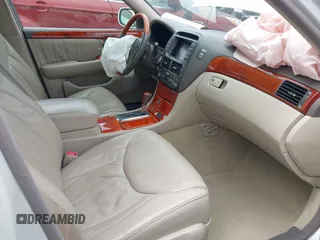2001 Lexus LS 430 with VIN JTHBN30F110026221, listed as a IAAI auction lot 42022976 with 142,418 mi miles. Bid and sale history available at carsss.com. Image 5.