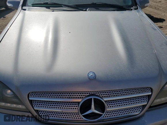 2005 Mercedes-Benz M-Class 3.7L with VIN 4JGAB57E75A557711, listed as a Copart auction lot 75299904 with 0 mi miles and Salvage Title. Bid and sale history available at carsss.com. Image 13.