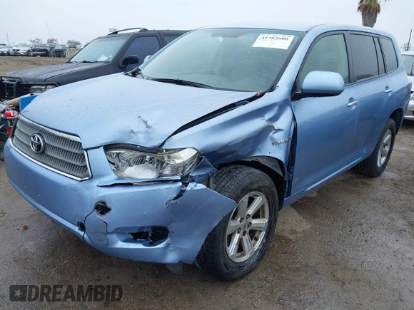2008 Toyota Highlander Hybrid with VIN JTEEW41A782008949, listed as a IAAI auction lot 41782600 with 109,011 mi miles. Bid and sale history available at carsss.com. Image 2.