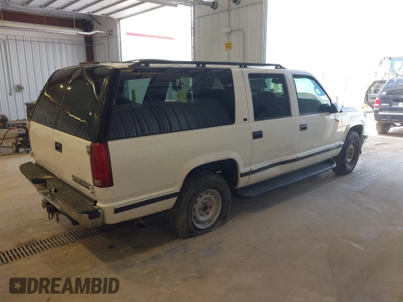 1999 Chevrolet Suburban with VIN 3GNFK16RXXG251900, listed as a IAAI auction lot 42207733 with 224,819 mi miles and . Bid and sale history available at DreamBid. Image 4.