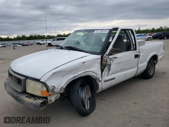 1998 GMC Sonoma with VIN 1GTCS1447WK523961, listed as a Copart auction lot 51176315 with 196,908 mi miles and Salvage Title. Bid and sale history available at carsss.com. Image 1.