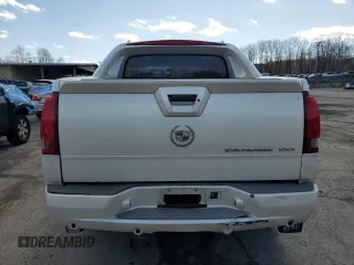 2003 Cadillac Escalade EXT z VIN 3GYEK63N43G144901, wystawiony jako Copart lot #50575195 z przebiegiem 236 328 mil mil oraz Tytuł czysty. Historia ofert i sprzedaży dostępna na DreamBid. Obrazek 6.