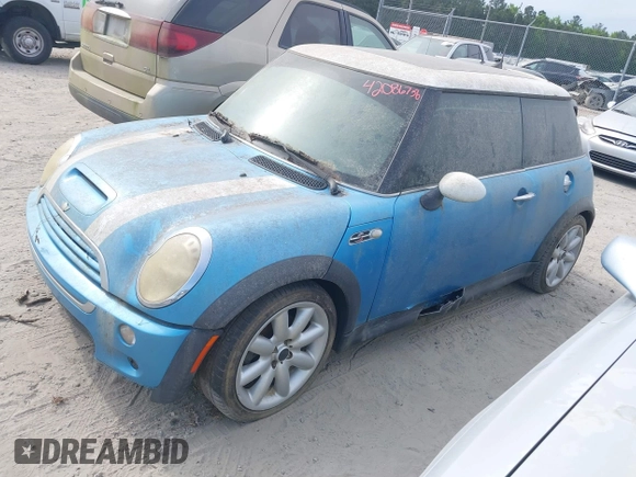 2005 MINI Hardtop S with VIN WMWRE33485TD93860, listed as a IAAI auction lot 42086756 with Not Provided miles and . Bid and sale history available at DreamBid. Image 2.