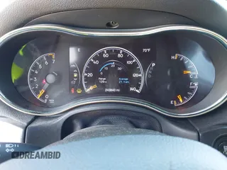 2016 Jeep Grand Cherokee Limited with VIN 1C4RJFBG0GC400926, listed as a IAAI auction lot 42276505 with 243,840 mi miles and . Bid and sale history available at DreamBid. Image 7.