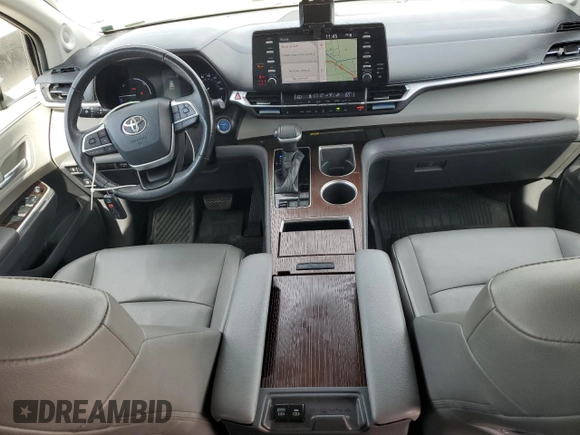 2021 Toyota Sienna XLE with VIN 5TDJRKEC0MS022530, listed as a Copart auction lot 53461735 with 48,887 mi miles and Salvage Title. Bid and sale history available at carsss.com. Image 8.