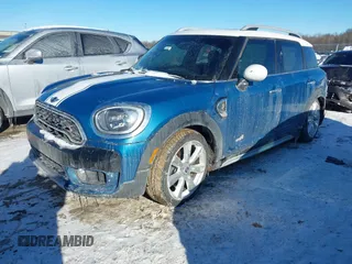 2018 MINI Countryman Cooper S with VIN WMZYT5C3XJ3E61612, listed as a IAAI auction lot 41276107 with 59,554 mi miles and . Bid and sale history available at DreamBid. Image 18.