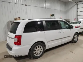 2013 Chrysler Town & Country Touring with VIN 2C4RC1BG0DR820959, listed as a Copart auction lot 50722995 with 140,677 mi miles and Salvage Title. Bid and sale history available at carsss.com. Image 3.