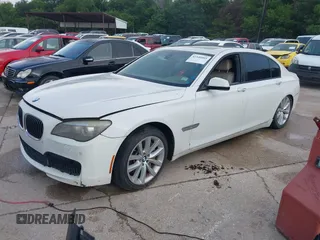 2012 BMW 7 Series 750Li с VIN WBAKB8C58CC963818, выставлен на аукционе IAAI как лот 42346005 с пробегом 189 995 миль миль и . История ставок и продаж доступна на DreamBid. Изображение 2.