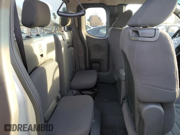 2014 Nissan Frontier S z VIN 1N6BD0CT2EN706896, wystawiony jako Copart lot #44182555 z przebiegiem 133 205 mil mil oraz Szkoda całkowita • Salvage title. Historia ofert i sprzedaży dostępna na DreamBid. Obrazek 10.