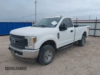 2019 Ford Super Duty F-250 SRW XL with VIN 1FTBF2B62KED26134, listed as a IAAI auction lot 41908568 with 114,259 mi miles. Bid and sale history available at carsss.com. Image 17.