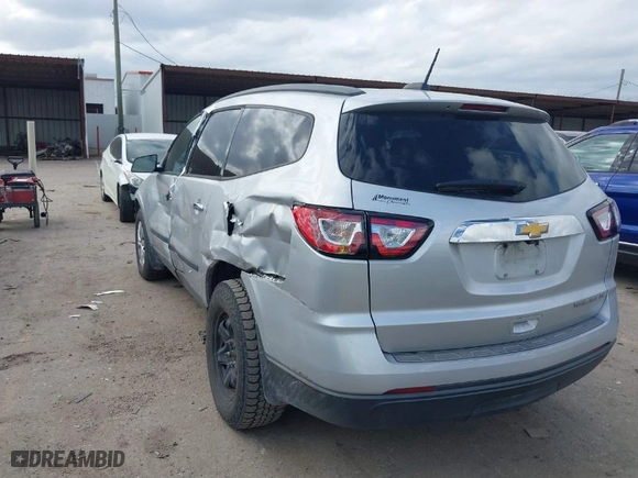 2016 Chevrolet Traverse LS with VIN 1GNKRFKD4GJ133311, listed as a IAAI auction lot 41541748 with 1 mi miles. Bid and sale history available at carsss.com. Image 3.