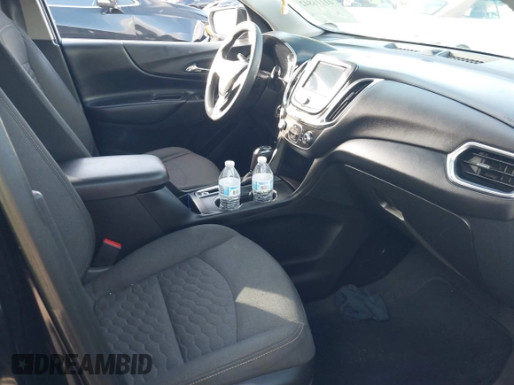 2019 Chevrolet Equinox LT with VIN 2GNAXKEV0K6204850, listed as a IAAI auction lot 41116842 with 137,945 mi miles and . Bid and sale history available at carsss.com. Image 5.