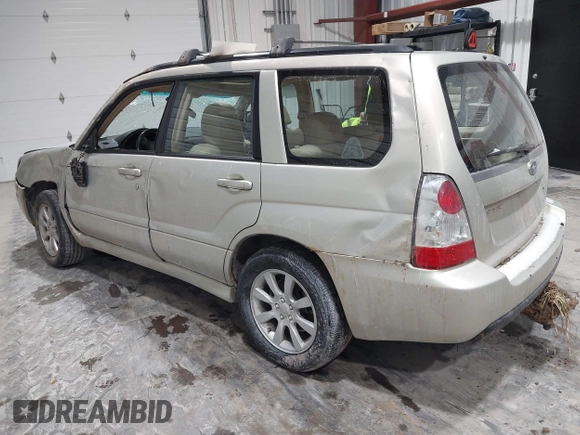 2007 Subaru Forester X w/Premium Pkg with VIN JF1SG65657G703816, listed as a IAAI auction lot 41497811 with 124,286 mi miles. Bid and sale history available at carsss.com. Image 3.