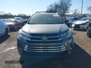 2017 Toyota Highlander Limited с VIN 5TDDZRFH9HS464762, выставлен на аукционе IAAI как лот 41396047 с пробегом 60 528 миль миль и . История ставок и продаж доступна на DreamBid. Изображение 12.