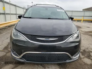 2017 Chrysler Pacifica Touring L Plus with VIN 2C4RC1EG9HR591943, listed as a Copart auction lot 47146785 with 69,638 mi miles and Salvage Title. Bid and sale history available at DreamBid. Image 5.