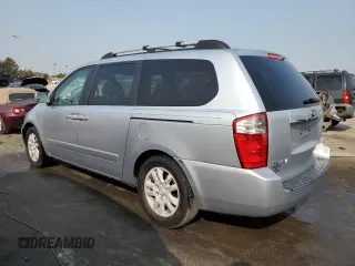 2008 Kia Sedona LX with VIN KNDMB233186194012, listed as a Copart auction lot 70879304 with 294,791 mi miles and Salvage Title. Bid and sale history available at carsss.com. Image 2.