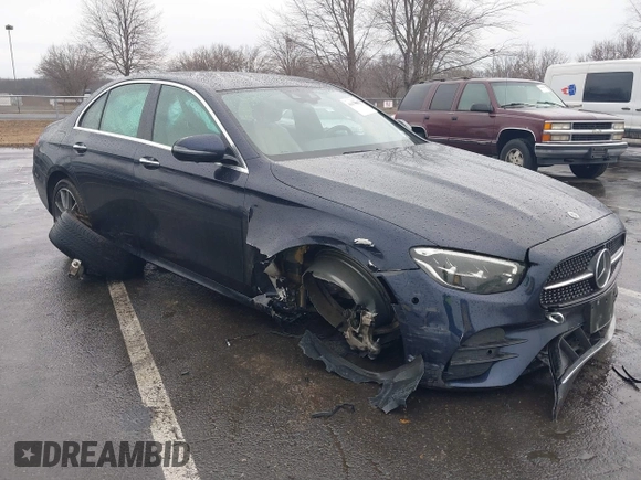 2023 Mercedes-Benz E 350 with VIN W1KZF8EBXPB113568, listed as a IAAI auction lot 41676073 with 44,699 mi miles and . Bid and sale history available at DreamBid. Image 6.