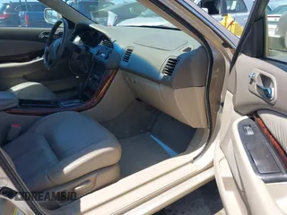 2002 Acura TL with VIN 19UUA56682A035052, listed as a IAAI auction lot 42125800 with 173,037 mi miles. Bid and sale history available at carsss.com. Image 5.