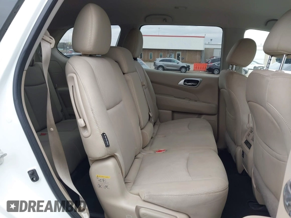 2018 Nissan Pathfinder SV with VIN 5N1DR2MN1JC673562, listed as a IAAI auction lot 41828213 with 62,882 mi miles. Bid and sale history available at carsss.com. Image 8.