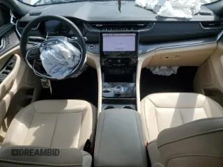 2024 Jeep Grand Cherokee Limited with VIN 1C4RJHBG7RC180487, listed as a Copart auction lot 54525145 with 9,821 mi miles and Salvage title. Bid and sale history available at DreamBid. Image 8.